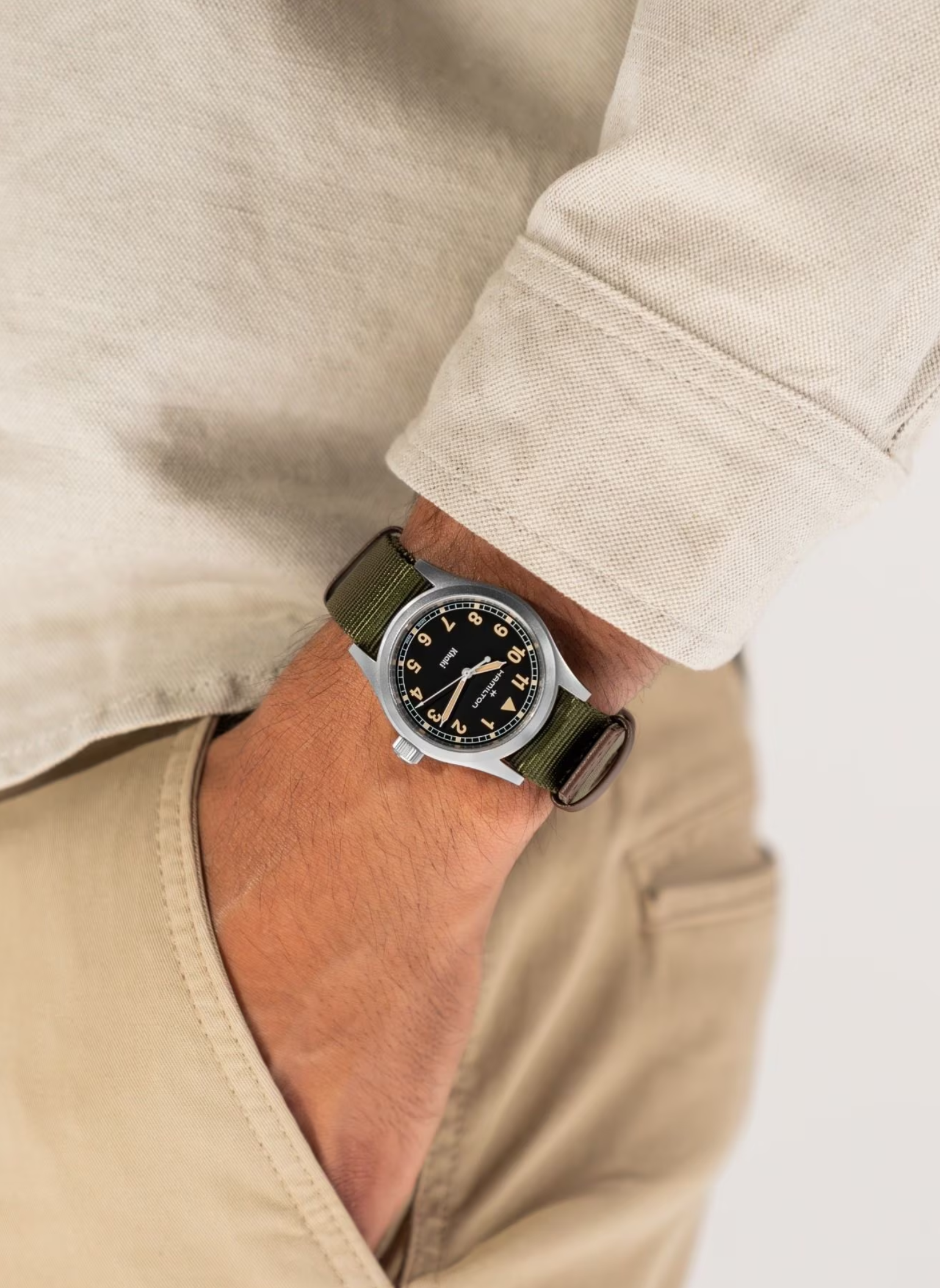 Khaki Field Quartz 38 mm (Vert)